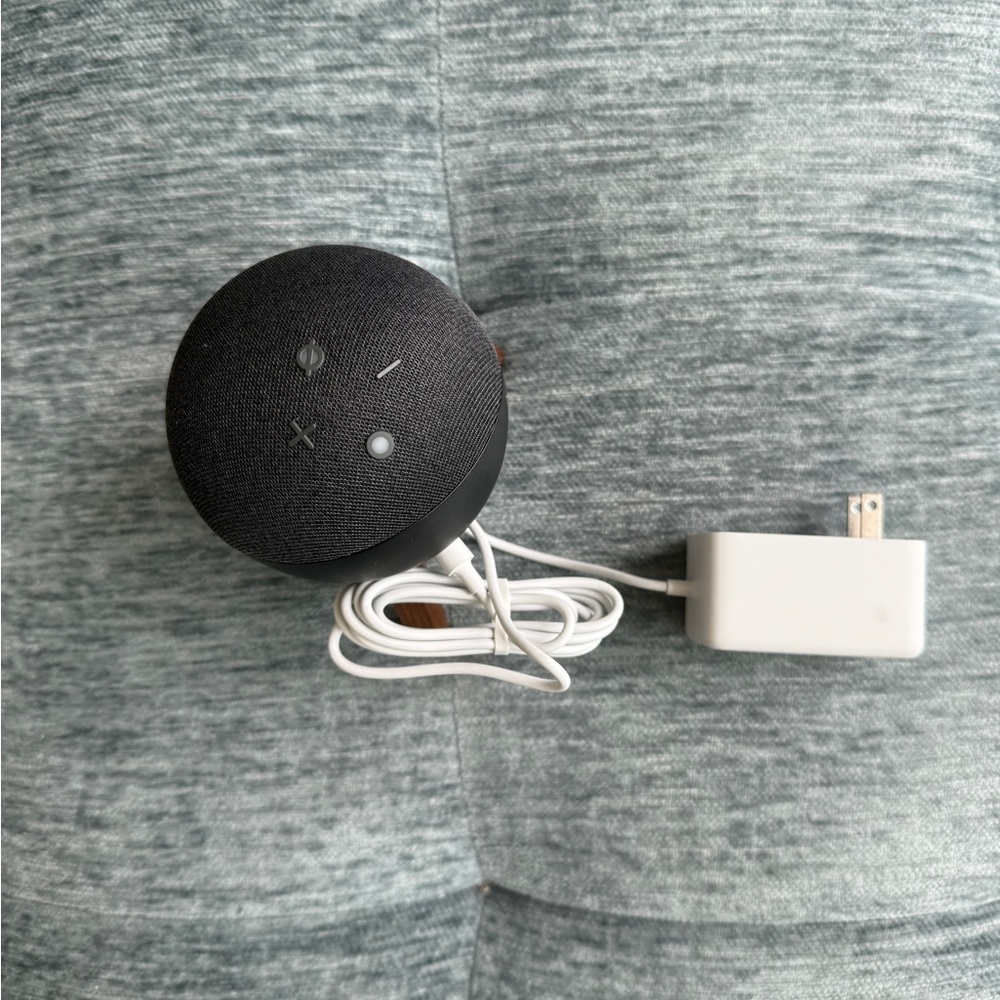 Amazon Echo Dot (5th Gen) with stand - Picture 3 of 3